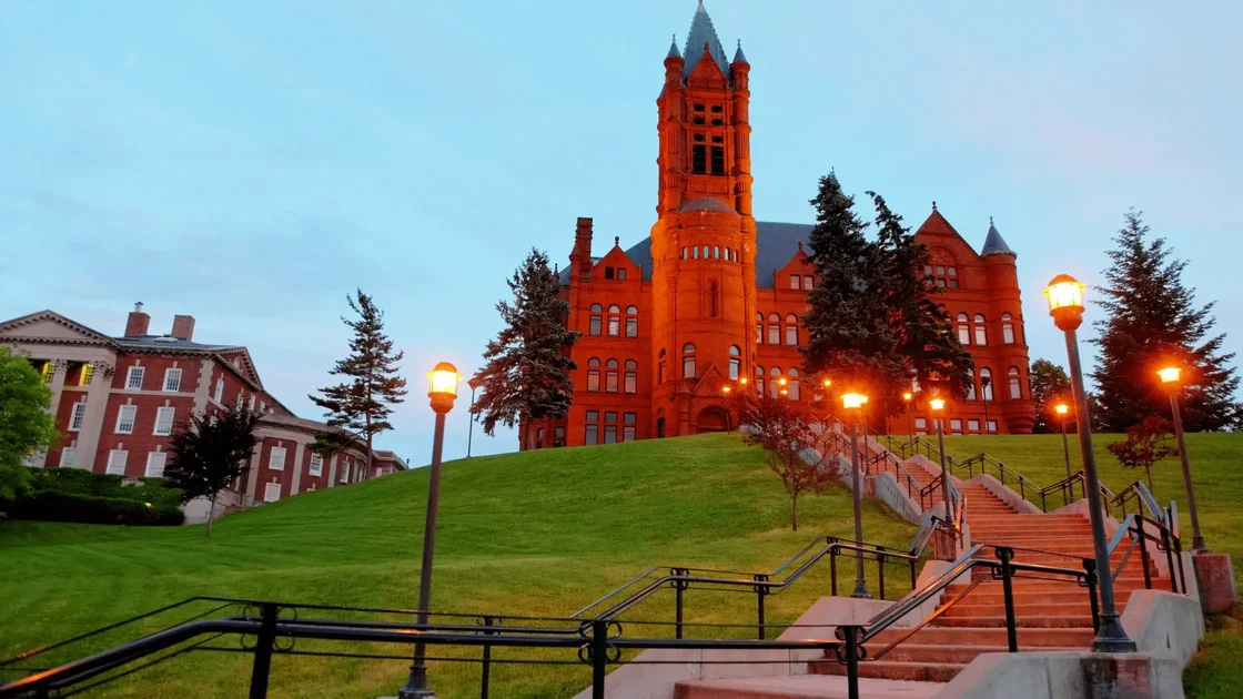Steps to Finding the Perfect U.S. University